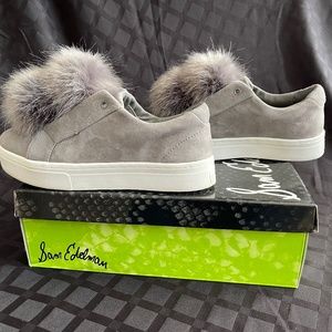 Sam Edelman Slip on sneaker  LEYA, GREY SUEDE pom-pom